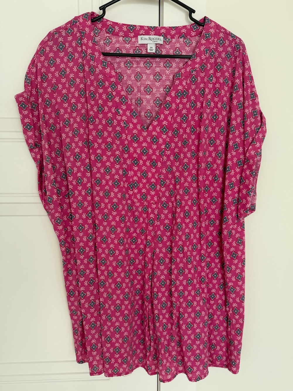 Kim Rogers Curvy Cerise Pink & White Abstract Pattern Blouse Top Size 2X